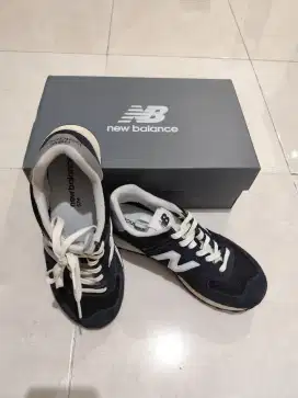 New Balance 574 Original Second, ukuran 40,1/2