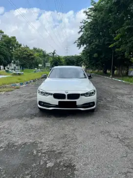 BMW 320i 2016 Bensin