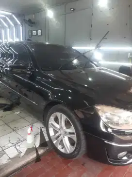Bengkel kaca film mobil dan gedung bisa dipanggil