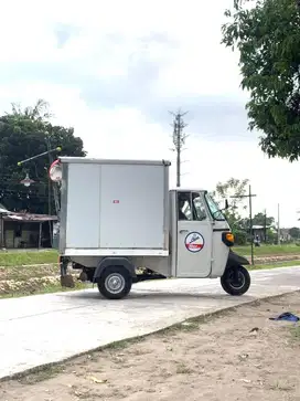 Roda Tiga Piaggio Ape Xtra DX - bukan TVS