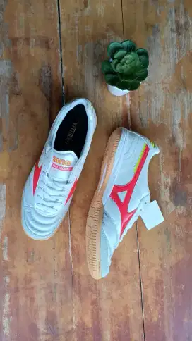 sepatu futsal mizuno morelia sala elite in