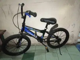 Sepeda anak BMX 18 inch