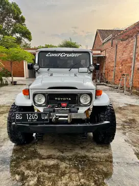 Hardtop FJ 40 RV - UC Tahun 1978