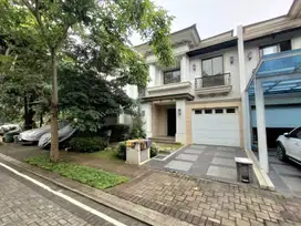 DISEWAKAN RUMAH ELITE di Jadeite, BSD City