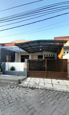 Disewa Rumah  Harapan Indah 1 Bekasi