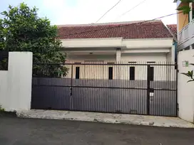 Dikontrakkan Rumah Mewah 35 Juta/Tahun Tajur Bogor
