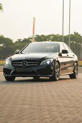 Mercedes Benz C200 AMG Line 2017 bmw 320i