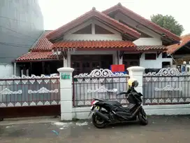 Disewakan Rumah Lokasi dkt dr Transmart jagakarsa