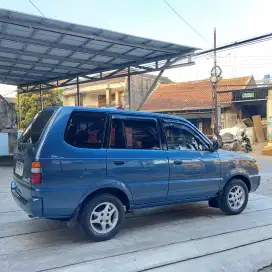 Toyota Kijang SGX
