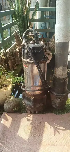 Pompa celup air kotor