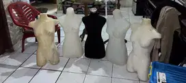 Manekin patung badan dan setengah badan