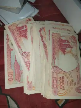Uang kertas 100 pinisi