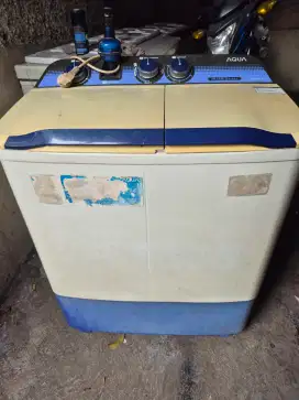 Mesin cuci 2tabung aqua 8kg