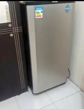 Kulkas Sharp 1 pintu
