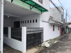Dikontrakkan 1 Rumah 2 Lantai - 3KT (SKAT + PINTU) 2KM - Bebs Banjir