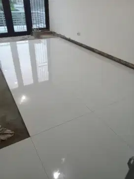Tukang bangunan berpengalaman
