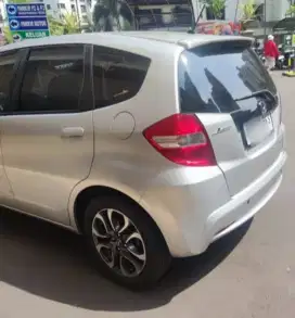 Di Jual Honda Jazz GE8 2014,S,A/T.