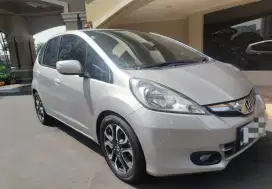 Di Jual Honda Jazz GE8 2014,S,A/T.