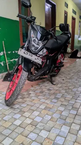 Honda Sonic 2016 lengkap pajak off 1 tahun , plat masih jaln