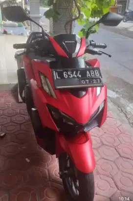 Honda vario 160 tahun 2022 low km