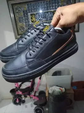 Dijual. Sepatu korean style