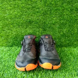 Sepatu hiking outdoor merrel size 41.5