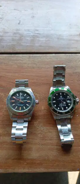 Jam automatic dua buah