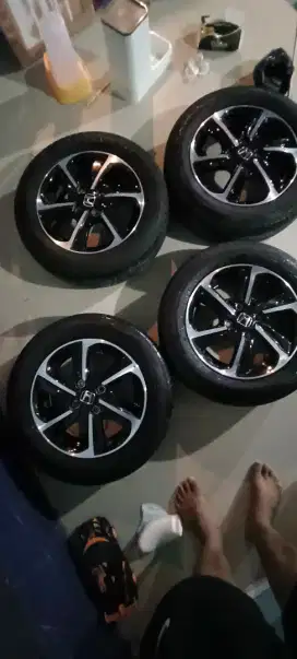 Velg dan Ban R14