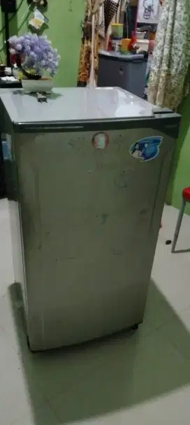Dijual kulkas murah