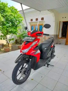 Bissmillah dijual motor Honda beat like new 2023