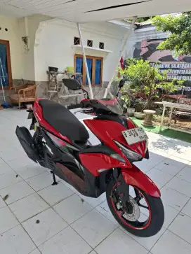 Bismillah dijual motor Yamaha aerox 2019