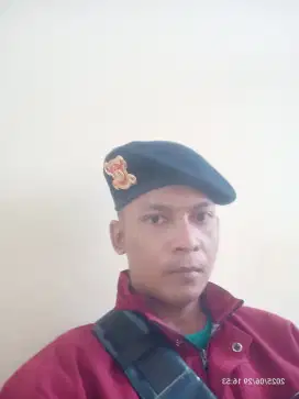 Mencari uang untuk hidup