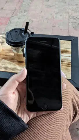 IPHONE 8 Inter 64gb