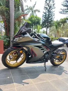 NINJA 250 FI ISTIMEWA