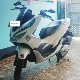 Jual PCX putih 2018