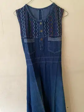 Dress Denim Jeans Tanpa Lengan