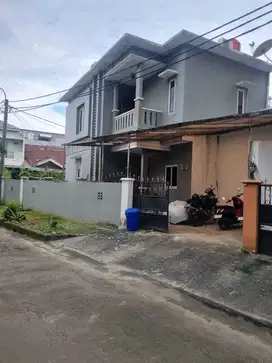 Di Jual Rumah 2 lantai Gading Serpong