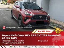 [ LOW KM ] Toyota Yaris Cross HEV S 1.5 CVT TSS AT Merah 2023 2024