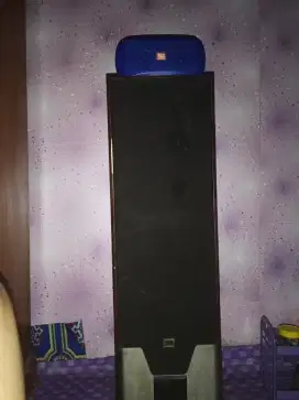 Speker aktif JBL