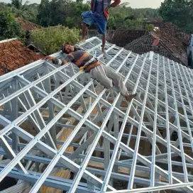 Bongkar pasang atap lama ganti baja ringan