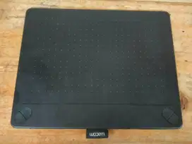 Wacom INTUOS Photo CTH 490 Drawing Tablet