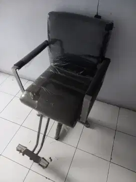 Dijual bangku barber shop