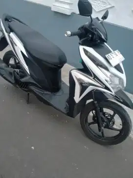 Vario 125 injeksi 2014 irit masih standart