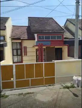 Cimahi Komplek dijual rumah murah lingkungan aman strategis