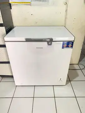 Freezer siap pakai