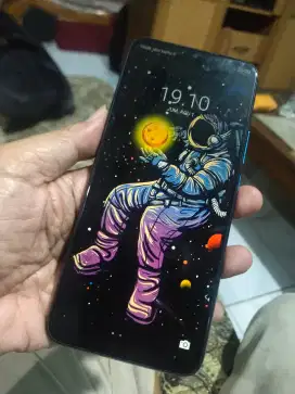 Infinix hot9 play.. 4/64.. batre aweett hrg murraah boss
