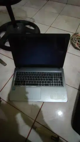 Laptop Asus X541SA Intel Inside