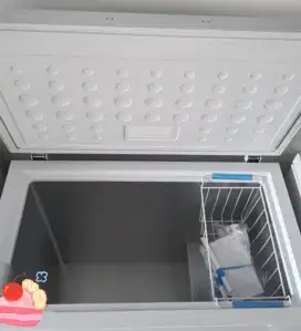 Jual frezzer merk Beko polar