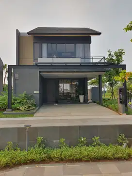Rumah MEWAH View DANAU di Modernland New Cluster MarQ Estate by LIPPO