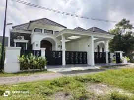 Rumah Mewah Klasik Modern dekat Kampus UII Jl Kaliurang km 12,5